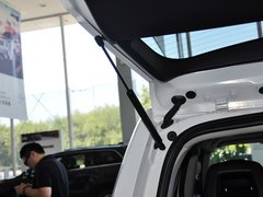 2014款 2.4L 自动 蛇行珍藏版 5座