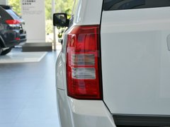 自由客 2014款 2.4L 自动 蛇行珍藏版 5座
