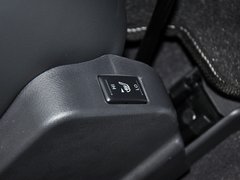 2013款 2.5L CVT 四驱舒适版 5座