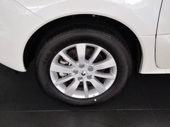 2013款 2.5L CVT 四驱舒适版 5座