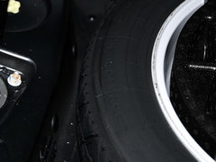 2013款 4.4T 自动 5座