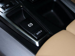 2013款 4.4T 自动 5座