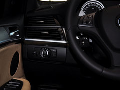 2013款 4.4T 自动 5座