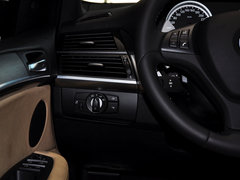 2013款 4.4T 自动 5座