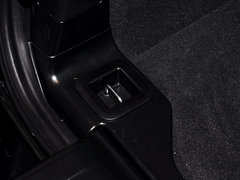 2013款 4.4T 自动 5座