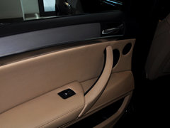 2013款 4.4T 自动 5座