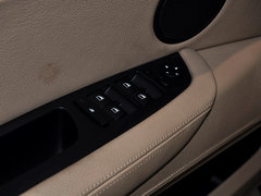 2013款 4.4T 自动 5座