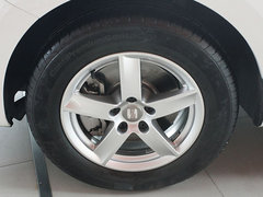 2013款 1.8TSI DCT 豪华导航版 欧IV 7座