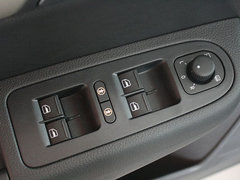 2013款 1.8TSI DCT 豪华导航版 欧IV 7座