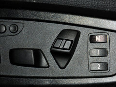 2013款 4.4T 自动 