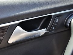 2013款 2.0TSI DSG 豪华型