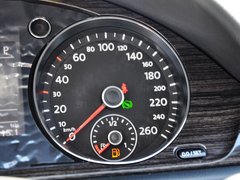 2013款 2.0TSI DSG 豪华型