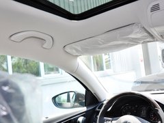 2013款 2.0TSI DSG 豪华型