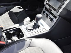 2013款 2.0TSI DSG 豪华型