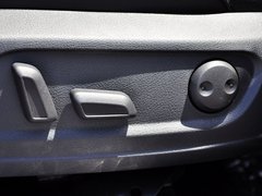 2013款 2.0TSI DSG 豪华型