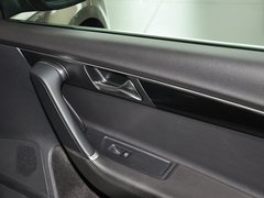 2013款 1.8TSI DSG 豪华型