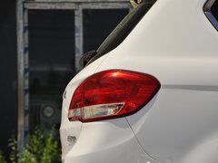 2013款 升级版 1.5T 手动 两驱精英型 5座