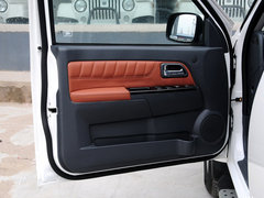 2013款 2.4L 手动 欧洲版 四驱领航型小双排