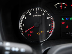 2013款 2.4L 手动 欧洲版 四驱领航型小双排