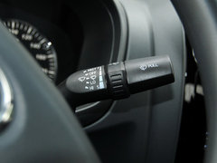 2013款 2.4L 手动 欧洲版 四驱领航型小双排