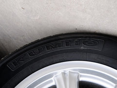 2013款 2.4L 手动 欧洲版 四驱领航型小双排