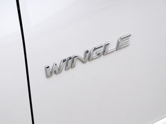 2013款 2.4L 手动 欧洲版 四驱领航型小双排