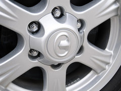 2013款 2.4L 手动 欧洲版 四驱领航型小双排