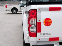 2013款 2.4L 手动 欧洲版 四驱领航型小双排