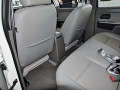 2013款 2.4L 手动 汽油4G69两驱小双精英型