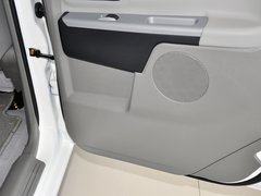 2013款 2.4L 手动 汽油4G69两驱小双精英型