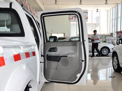 2013款 2.4L 手动 汽油4G69两驱小双精英型