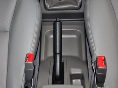 2013款 2.4L 手动 汽油4G69两驱小双精英型