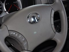 2013款 2.4L 手动 汽油4G69两驱小双精英型