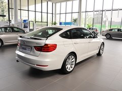 2013款 320i 2.0T 自动 风尚设计套装