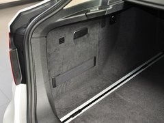 2013款 320i 2.0T 自动 风尚设计套装