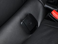 2013款 320i 2.0T 自动 风尚设计套装