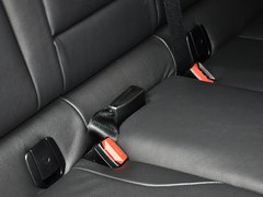 2013款 320i 2.0T 自动 风尚设计套装