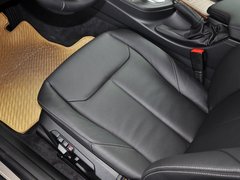 2013款 320i 2.0T 自动 风尚设计套装