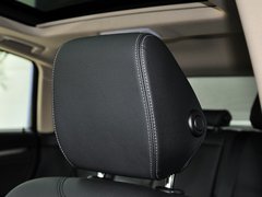 2013款 320i 2.0T 自动 风尚设计套装