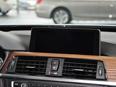2013款 320i 2.0T 自动 风尚设计套装