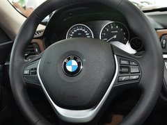 2013款 320i 2.0T 自动 风尚设计套装