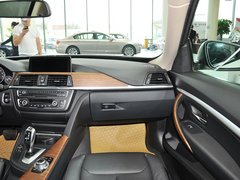 2013款 320i 2.0T 自动 风尚设计套装