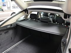 2013款 320i 2.0T 自动 风尚设计套装