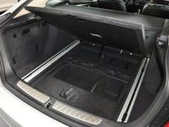 2013款 320i 2.0T 自动 风尚设计套装