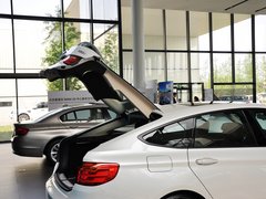 2013款 320i 2.0T 自动 风尚设计套装