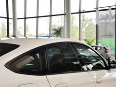 2013款 320i 2.0T 自动 风尚设计套装