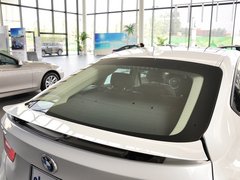 2013款 320i 2.0T 自动 风尚设计套装