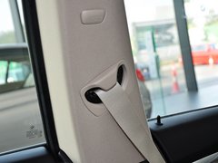 2013款 320i 2.0T 自动 风尚设计套装