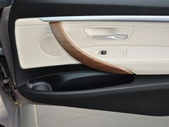 2013款 320i 2.0T 自动 风尚设计套装