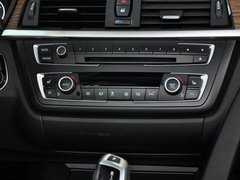 2013款 320i 2.0T 自动 风尚设计套装